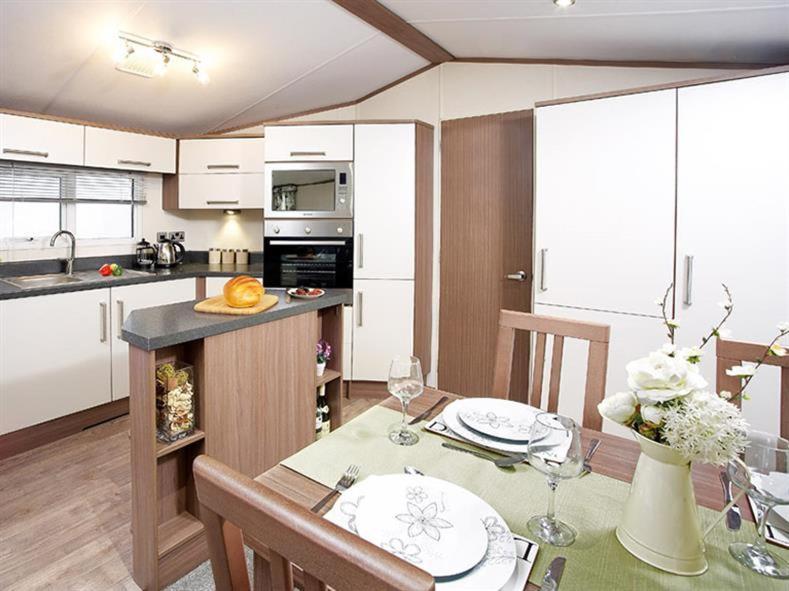Family Breaks At Rockley Park With Prosecco And A Box Of Chocolates On Arrival Villa Poole Eksteriør bilde