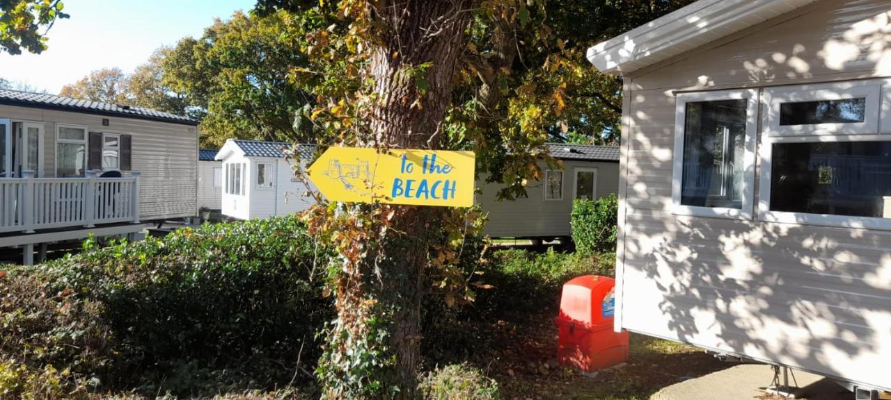 Family Breaks At Rockley Park With Prosecco And A Box Of Chocolates On Arrival Villa Poole Eksteriør bilde